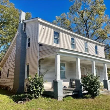 Buy this 3 bed house on 466 Williams Street in Murfreesboro, Hertford County