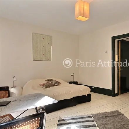 Image 4 - 4 Rue Budé, 75004 Paris, France - Apartment for rent