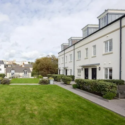 Rent this 3 bed townhouse on St Luke's Crescent in St. Clement, Jersey