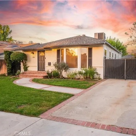 Rent this 4 bed house on 5160 Enfield Avenue in Los Angeles, CA 91316