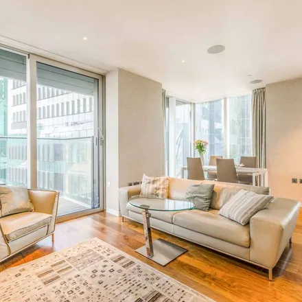Rent this 2 bed apartment on Moor Lane in Barbican, London