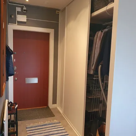 Rent this 2 bed apartment on Frisörtrion in Blåsutvägen 7, 121 36 Stockholm