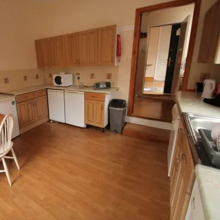 Rent this 4 bed house on Kelsall Road in Leeds, LS6 1QZ