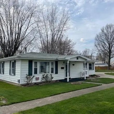 Image 2 - 847 Southwest 3rd Street, Casey, Clark County, IL 62420, USA - House for sale