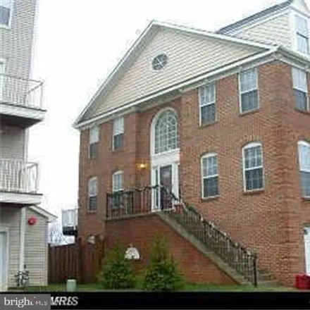 Rent this 3 bed townhouse on 216 Fountain Green Lane in Gaithersburg, MD 20878