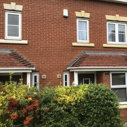 Image 6 - Stapeley, Clonners Field / Chadwicke Close, Clonners Field, Cheshire East, CW5 7GU, United Kingdom - Townhouse for rent