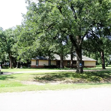 Buy this 3 bed house on 645 County Road 1425 in Bonham, Texas