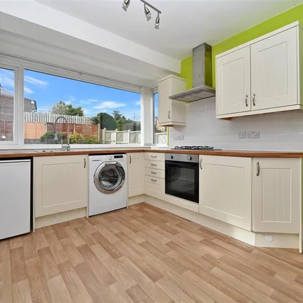 Image 2 - Wrenbury Crescent, Leeds, LS16 7EG, United Kingdom - Duplex for rent