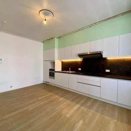 Rent this 3 bed apartment on Leopoldstraat 2 in 8580 Avelgem, Belgium