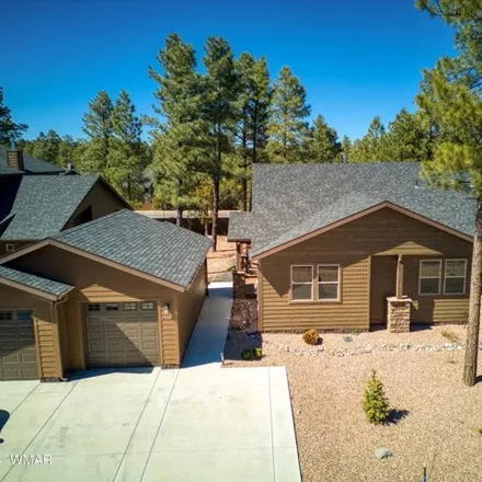 Buy this 3 bed townhouse on 2951 West Villa Loop in Show Low, AZ 85901