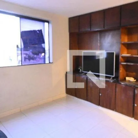 Rent this 3 bed apartment on Avenida São Paulo in Jardim Esmeralda, Aparecida de Goiânia - GO