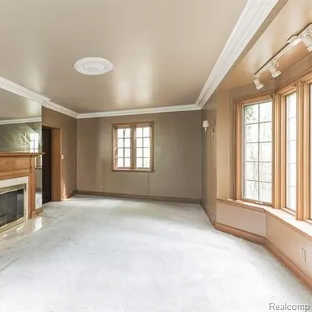 Image 6 - 31325 Lahser Road, Beverly Hills, MI 48025, USA - House for sale