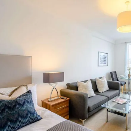 Rent this studio apartment on The Greenhouse in 27a Hill Street, London