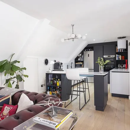 Rent this 2 bed apartment on Catherine Wheel Alley in London, EC2M 4NR