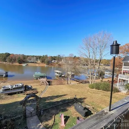 Buy this 5 bed house on Lake Norman RV Resort in 6738 East NC 150 Highway, Sherrills Ford