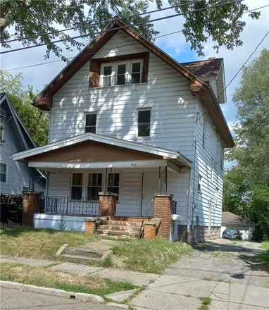 Rent this 3 bed house on 429 Lovisa Street in Akron, OH 44311