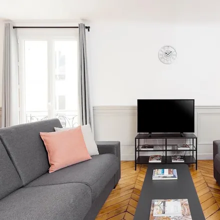 Rent this 4 bed apartment on Paris