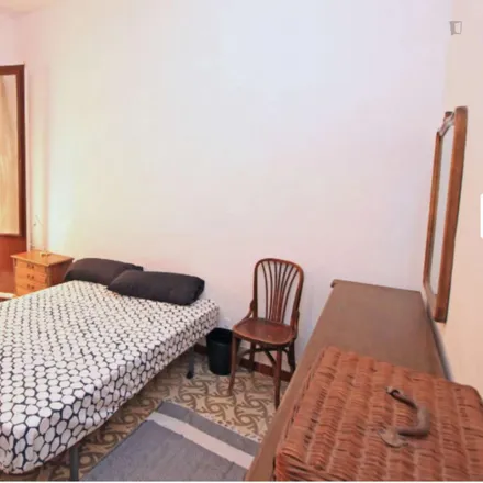 Rent this 3 bed room on Carrer dels Assaonadors in 23, 08003 Barcelona