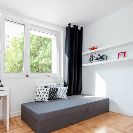 Rent this 7 bed room on Rosy Bailly 9 in 01-494 Warsaw, Poland