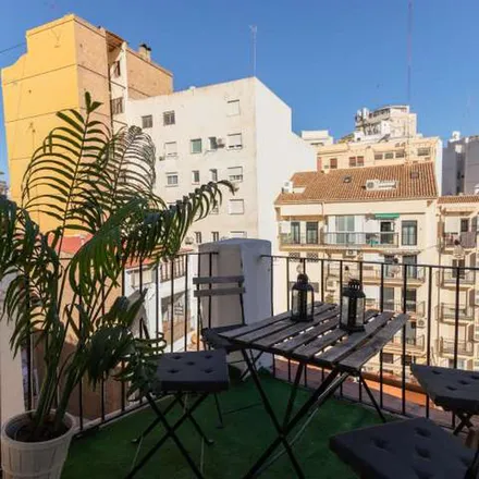 Rent this 2 bed apartment on Carrer de Sevilla in 20, 46006 Valencia