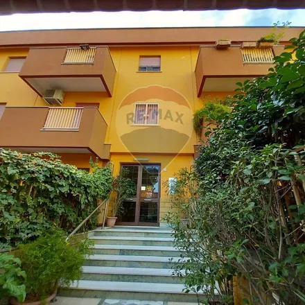 Rent this 7 bed apartment on Click Help in Via Luigi Settembrini, 29