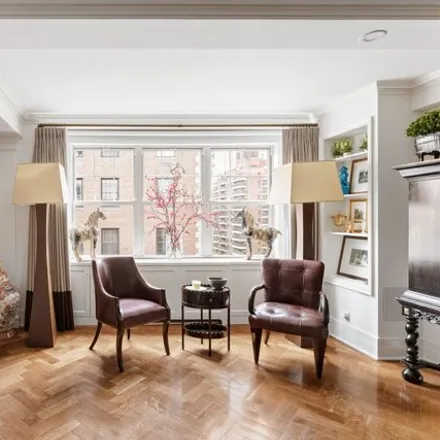 Image 2 - 101 East 73rd Street, New York, NY 10021, USA - Apartment for sale