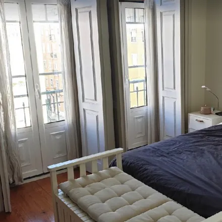 Rent this 2 bed room on CC Cópia in Rua José Falcão 34-A, 1170-193 Lisbon