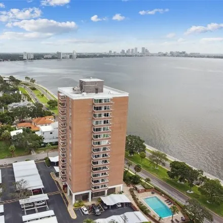 Buy this 1 bed condo on 2934 West Bayview Avenue in Tampa, FL 33611