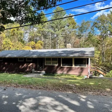 Image 4 - 38 Carpenter Rd, Rhode Island, 02825 - House for sale