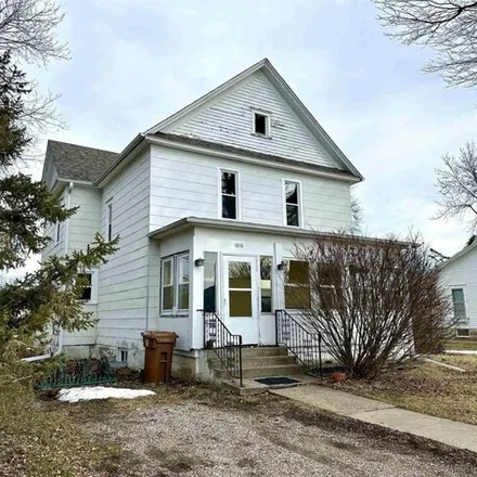 Buy this 3 bed house on 1038 Elm Street in Grinnell, IA 50112