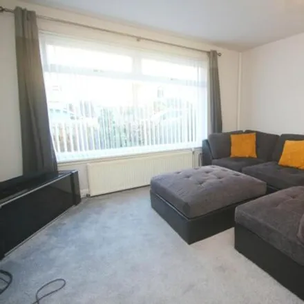Image 3 - Millbrae Avenue, Chryston, G69 9LX, United Kingdom - Duplex for rent