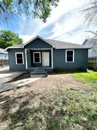Buy this 3 bed house on 3042 Fernwood Avenue in Dallas, TX 75216