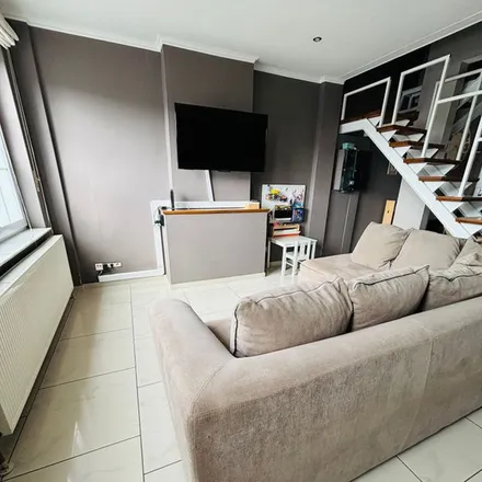 Rent this 3 bed apartment on Rue du Bellenay 28 in 4040 Herstal, Belgium