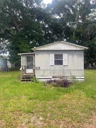 Buy this studio apartment on 6379 County Road 154A in Brownwood, FL 34785