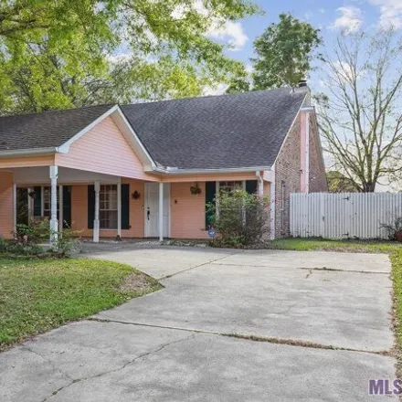 Buy this 3 bed house on West Fairview Drive in Sherwood Manor, East Baton Rouge Parish