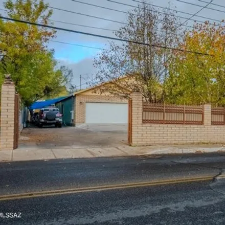 Buy this 3 bed house on 557 West Baldwin Street in Nogales, AZ 85621