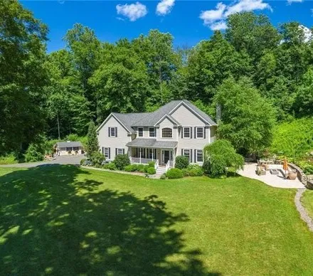 Rent this 4 bed house on 260 White Deer Rocks Rd in Woodbury, Connecticut