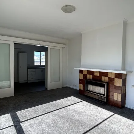 Rent this 3 bed apartment on 33 Bowden Street in Hobart TAS 7010, Australia