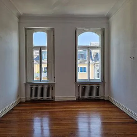 Rent this 3 bed apartment on Sternenburgstraße 1 in 53115 Bonn, Germany
