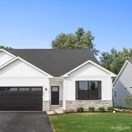 Buy this 3 bed house on 557 Brighton Way in Sycamore, IL 60178