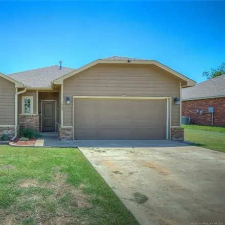 Buy this 3 bed house on Timber Ridge Drive in Cushing, OK 74023