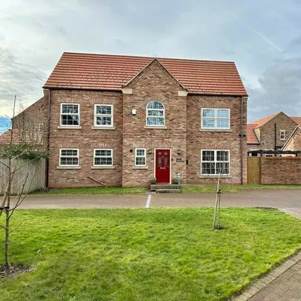 Buy this 5 bed house on Birchdale Close in Edenthorpe, DN3 2JZ