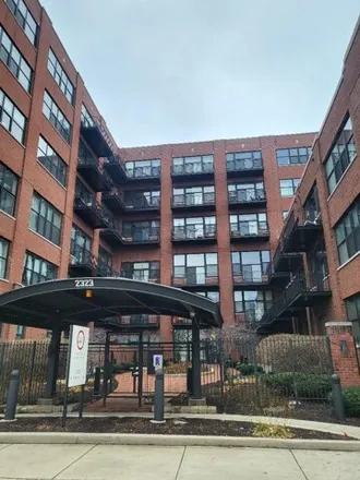 Buy this 3 bed condo on 2323 West Pershing Road in Chicago, IL 60009