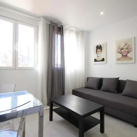 Rent this studio apartment on Travesía Huerta del Obispo in 6, 28039 Madrid