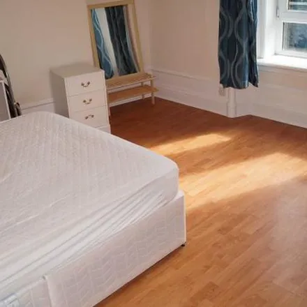 Image 4 - Salisbury Terrace, Great Western Road, Aberdeen City, AB10 6PY, United Kingdom - Apartment for rent