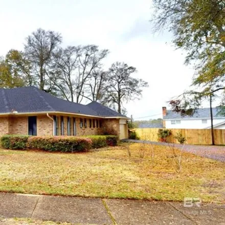 Image 2 - 790 East Westmoreland Drive, Jackson Heights, Mobile, AL 36609, USA - House for sale