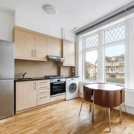 Rent this studio apartment on Uxbridge Road in London, W3 9SA
