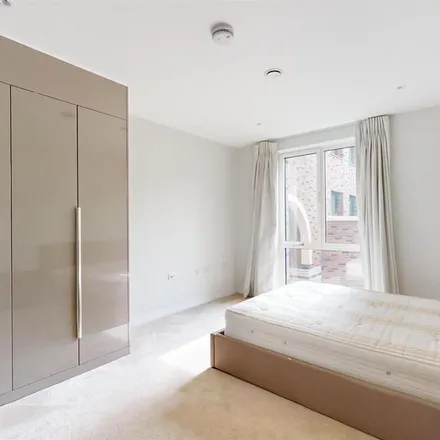 Image 5 - South Garden Court, 6 Heygate Street, London, SE17 1FQ, United Kingdom - Apartment for rent