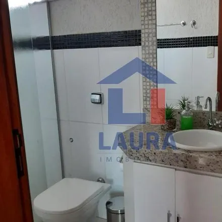 Buy this 2 bed apartment on Rua Capitão João da Cruz in Pará de Minas - MG, 35661-181