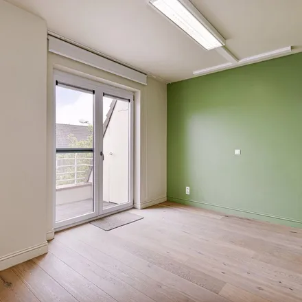 Rent this 1 bed apartment on Arme-Klarenstraat 28 in 8800 Roeselare, Belgium